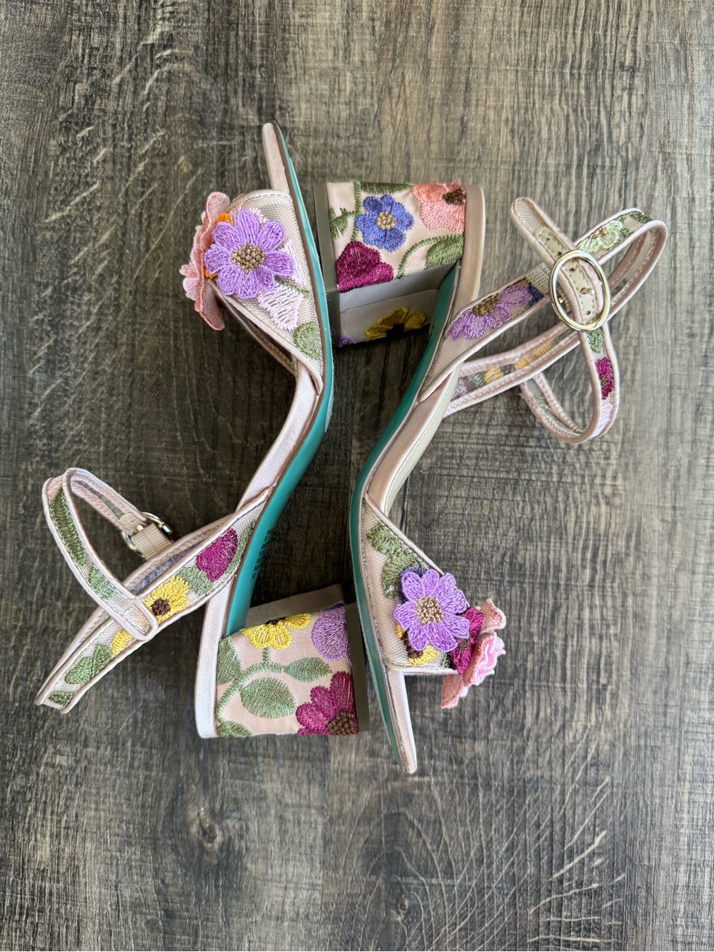 Betsey Johnson Women's Blare Floral Applique Block Heel Sandals - Picture 5 of 9